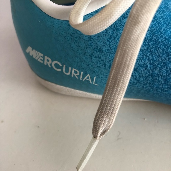 NIKE MERCURIAL VICTORY IV IC NEPTUNE BLUE/VOLT-TIDE POOL BLUE- 12 children. Used - Picture 8 of 10